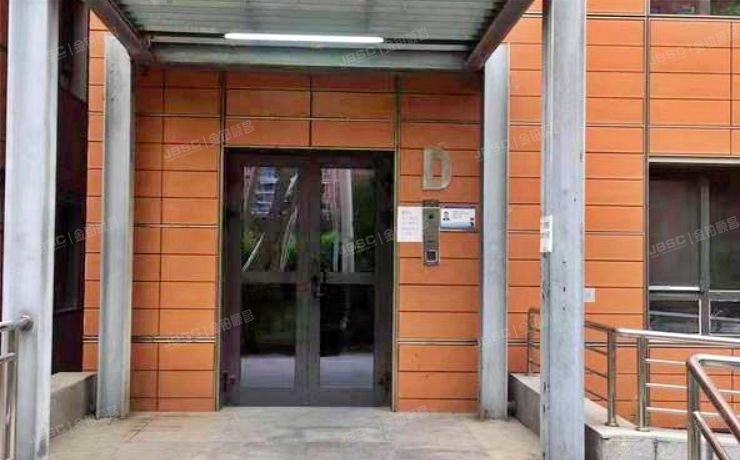 海淀区 万柳峰尚名居4号楼14层1402（锋尚国际公寓）