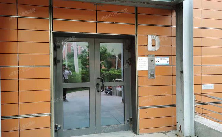 海淀区 万柳峰尚名居4号楼14层1402（锋尚国际公寓）