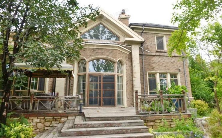 昌平区 定泗路18号院152号楼-1至2层（中海瓦尔登湖）独栋别墅