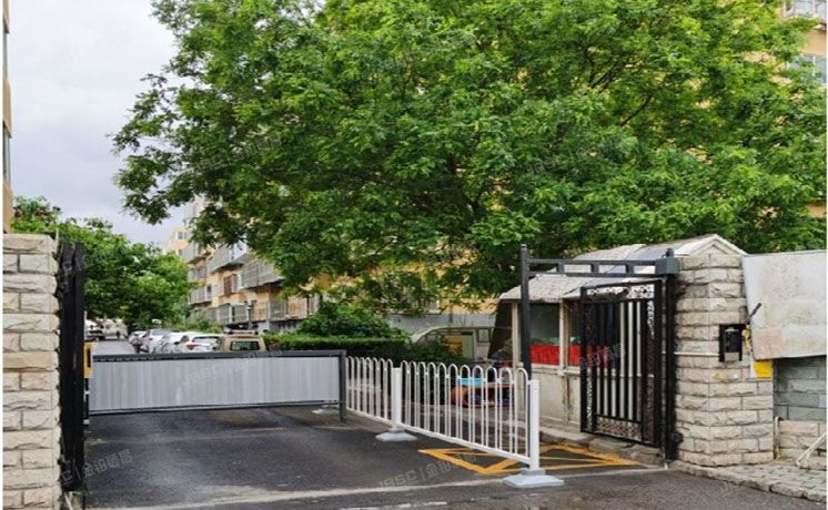 西城区 新街口西里一区7号楼5层1门501房屋及屋内物品（新街口西里一区）