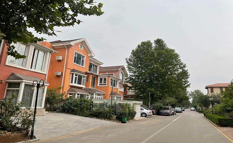 昌平区 沙河镇小寨村玫瑰园别墅276幢1至2层（玫瑰园）别墅