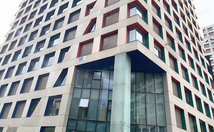 东城区 香河园街1号院北区5号楼5层601号（万国城MOMA）