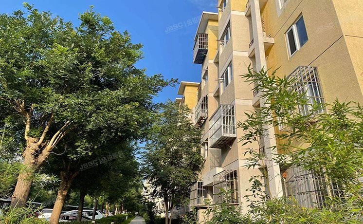 昌平区 回龙观镇龙跃苑东四区13号楼5层5单元502号（龙跃苑东四区）经适房