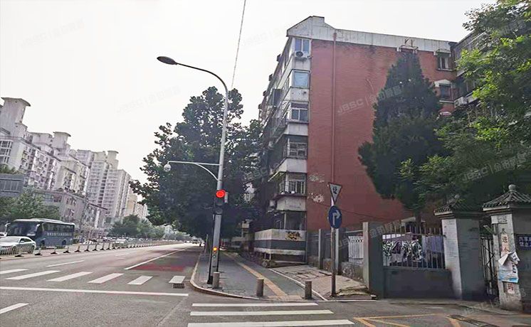 朝阳区 华威西里20号楼4层3门403（华威西里）