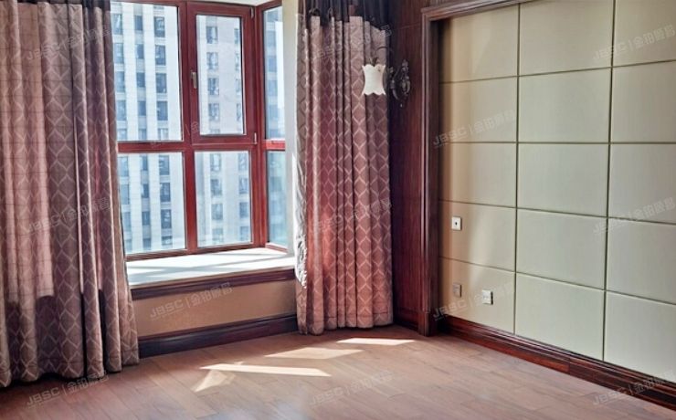 朝阳区 太阳宫一街1号院1号楼8层4单元802+车位（太阳公元北区）