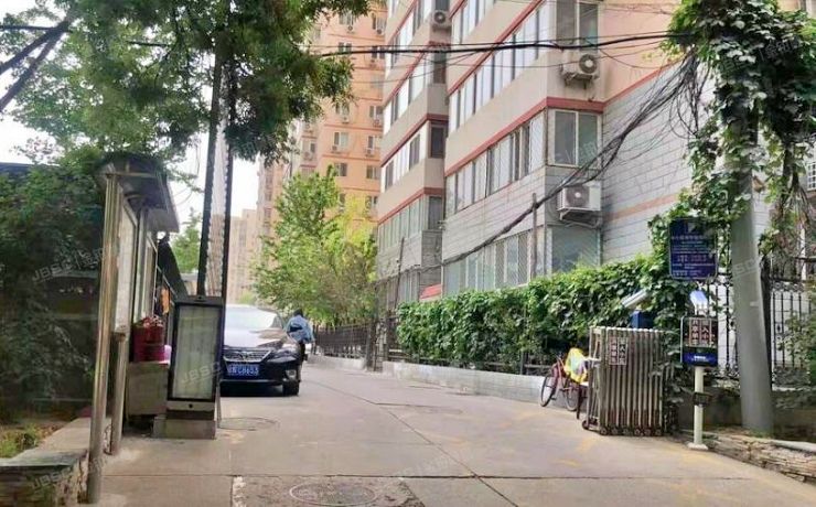 朝阳区 潘家园东里8号楼1410号（潘家园东里）