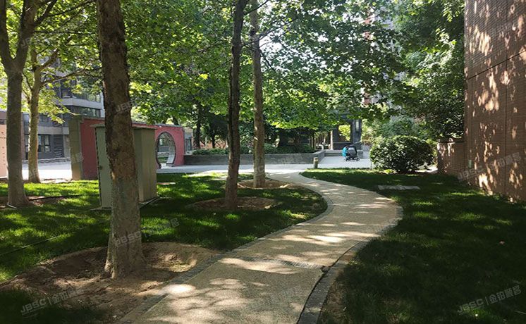 房山区 长阳镇祥云街4号院2号5层8单元501号（长阳半岛）