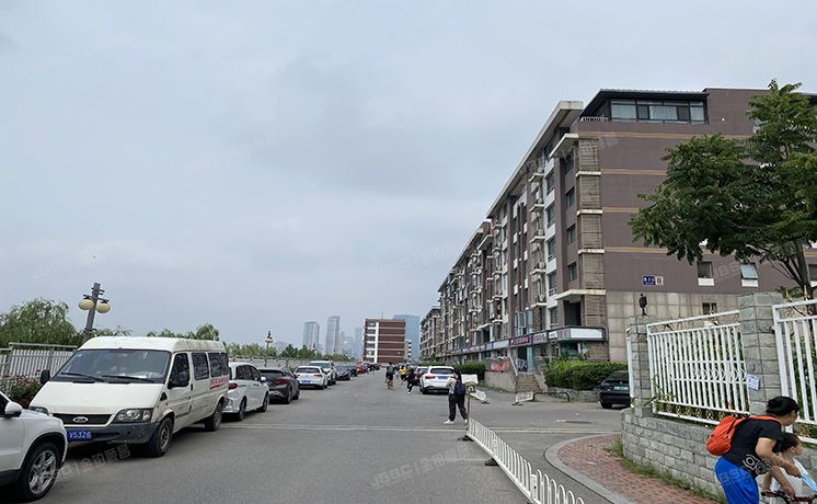 朝阳区 通惠家园惠泽园8号楼1层1-3号（壹线国际）商铺