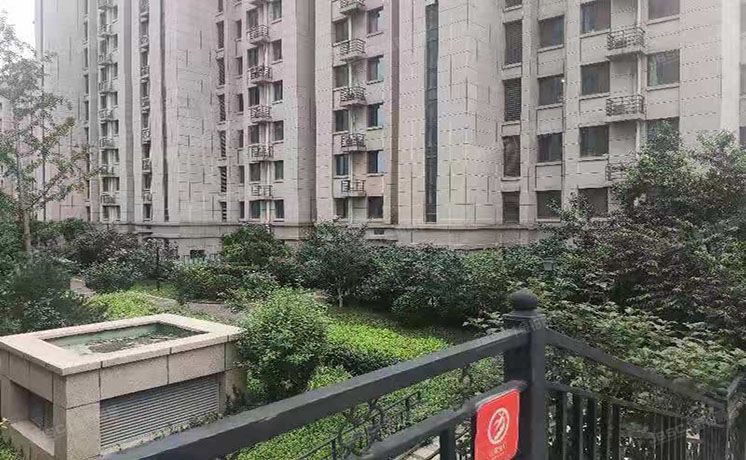 门头沟区 石龙南路3号院5号楼7层3单元702（丽景长安）