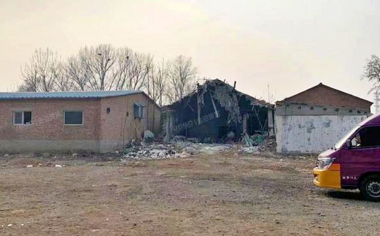 大兴区 青云店镇垡上村1-23号房产及国有土地使用权  办公