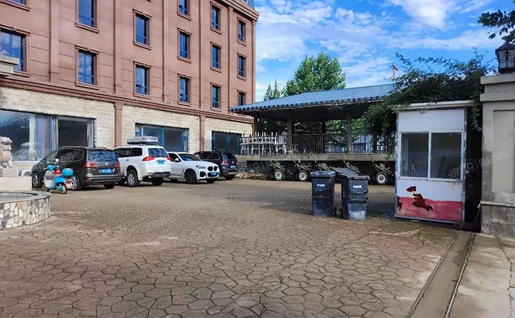 密云区 密溪路12号院1号楼1至4层（白马城堡酒店）独栋商业