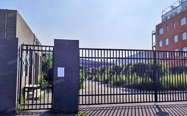 延庆区 八达岭工业开发区紫光东路15号1幢1层、2幢1层、3幢1层及紫光路15号的土地使用权