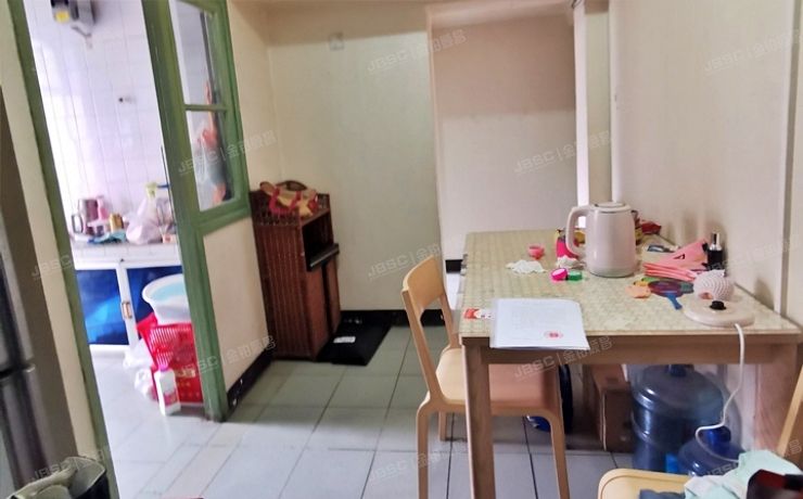 石景山区 西井特钢宿舍4号楼4层5单元401号（西井特钢楼）