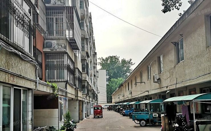 昌平区 昌平镇建安里小区15号楼4层3单元402号（建安里小区）