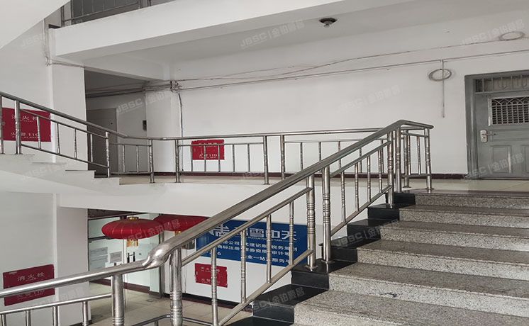 房山区 良乡政通西里2号楼303（政通路西里）商业