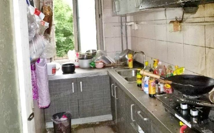 大兴区 黄村镇滨河坊14号楼1至3层2-101号（滨河坊）