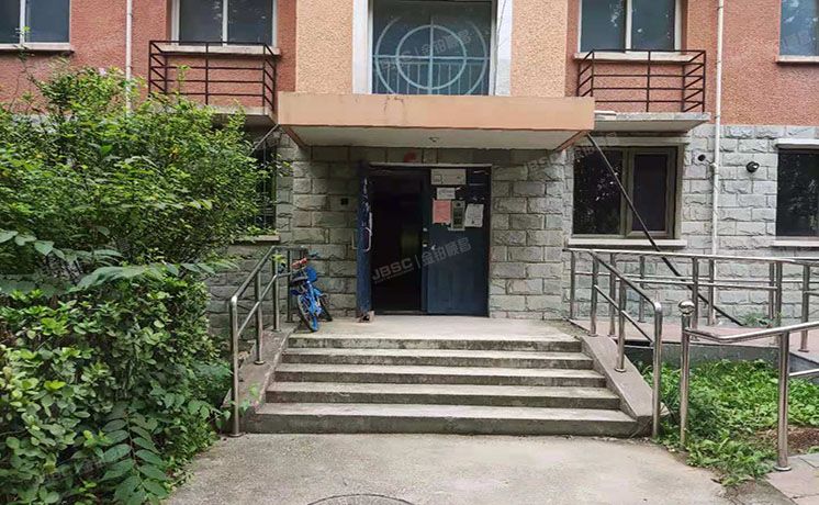 房山区 汇丰街4号院7号2层1单元202（世界名园）