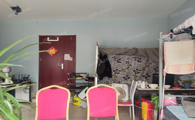 大兴区 黄村镇滨河坊14号楼1至3层2-101号（滨河坊）