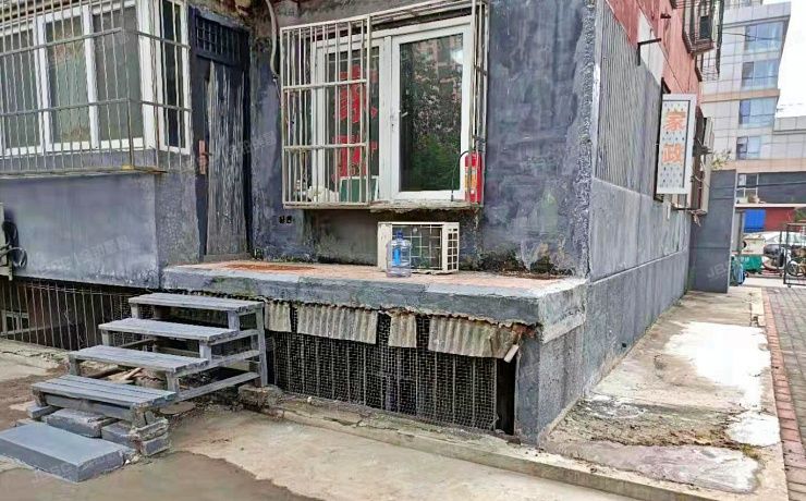 朝阳区 向军北里10号楼1层101（可做门脸房）