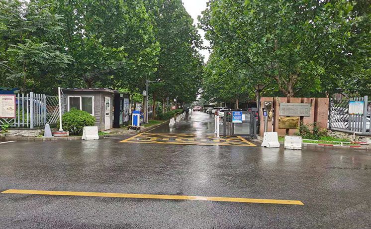 石景山区 金顶北路18院12号楼5层2单元502号（金顶阳光）限价商品房