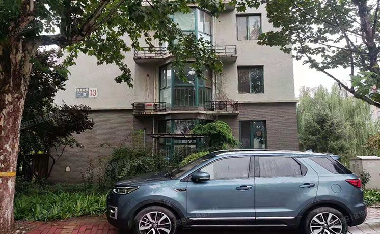 房山区 窦店镇腾龙家园一区13号楼2层1单元201（腾龙家园一区）