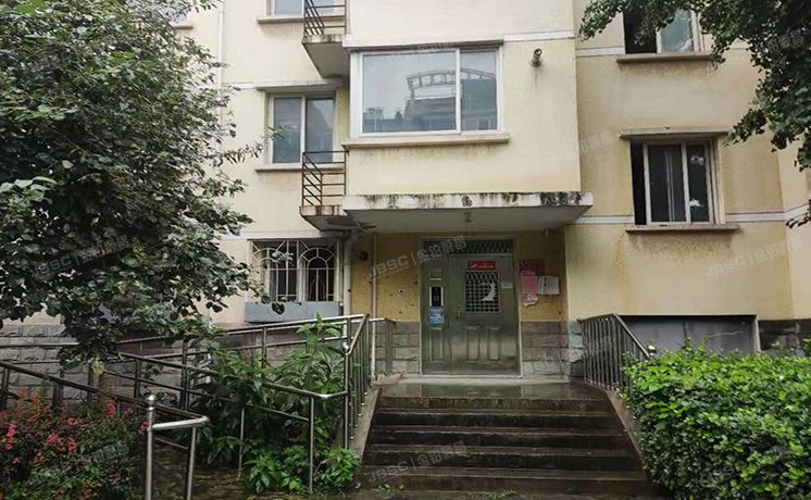 房山区 世界名园13号楼2单元402