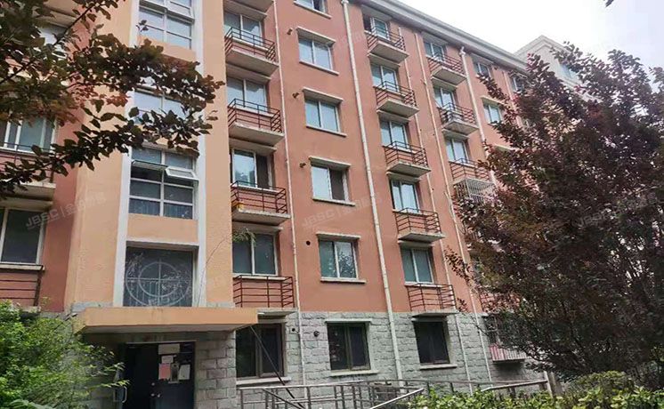 房山区 汇丰街4号院10号3层3单元302（世界名园）