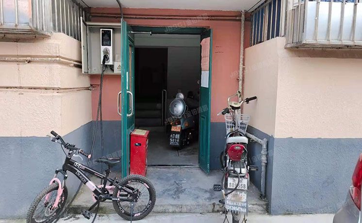 怀柔区 富乐小区北里29号楼4层2-401（新兴居）