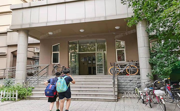 朝阳区  拂林园2号楼401号