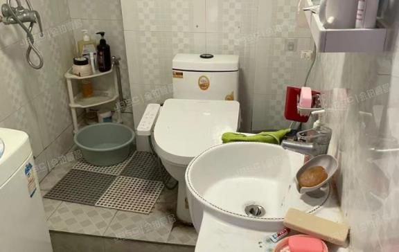 丰台区 大瓦窑北路2号院1号楼4层402号（假日风景）