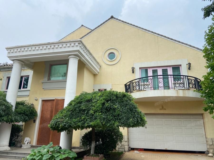 顺义区 丽高王府A-3幢1至3层 别墅