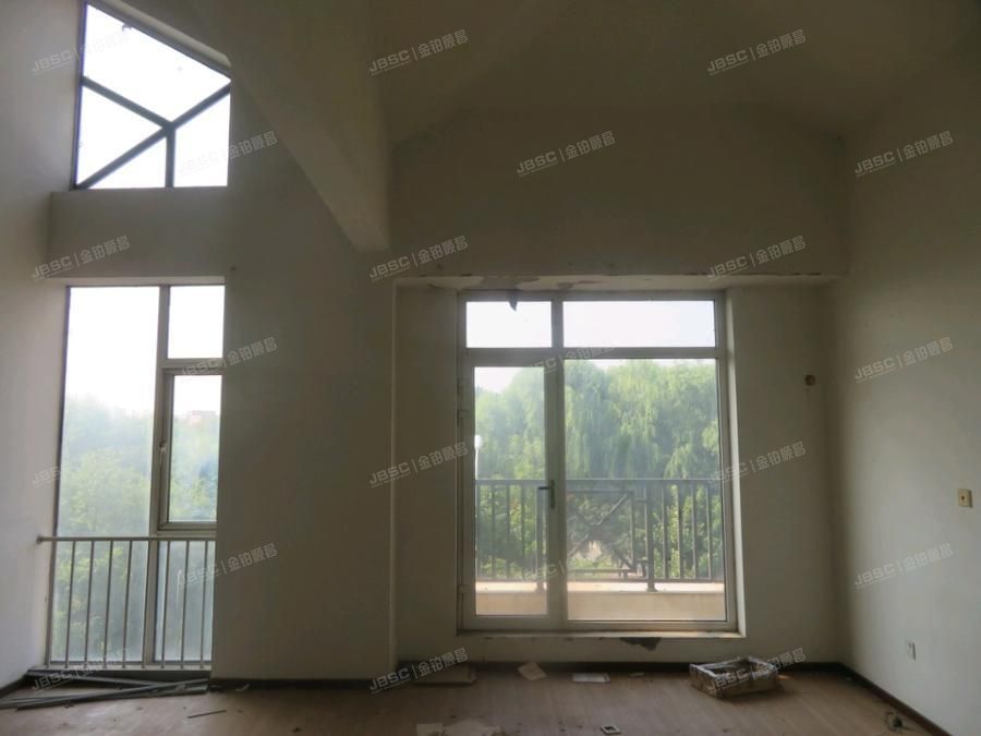 经济技术开发区 紫君庭中央公馆1号楼-1至3层109