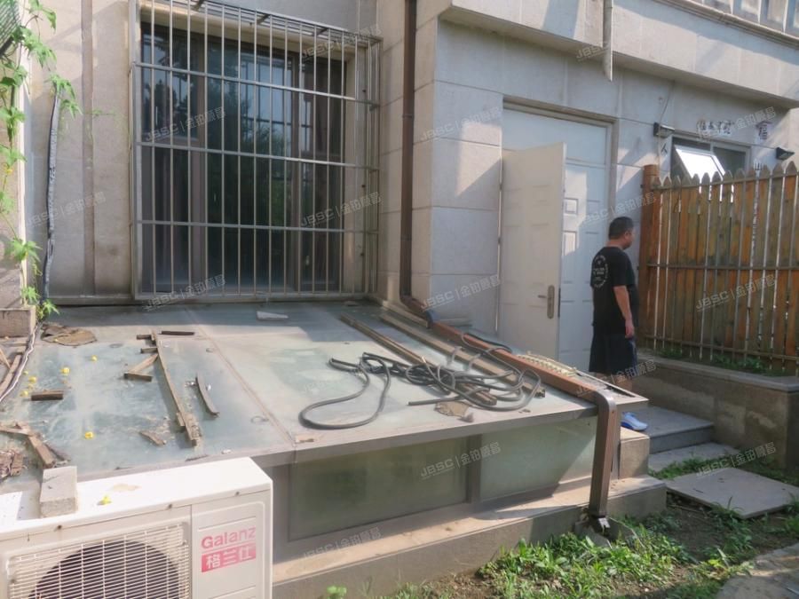 经济技术开发区 紫君庭中央公馆1号楼-1至3层109