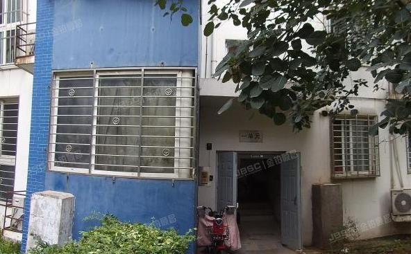 通州区 翠屏里6号楼1层111（蓝调沙龙）