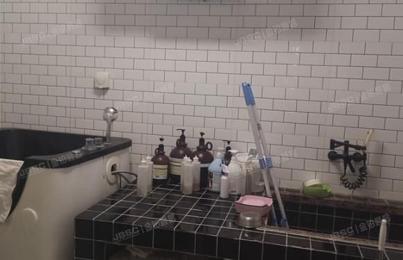 朝阳区 爱这城三期1号楼1层01 商业