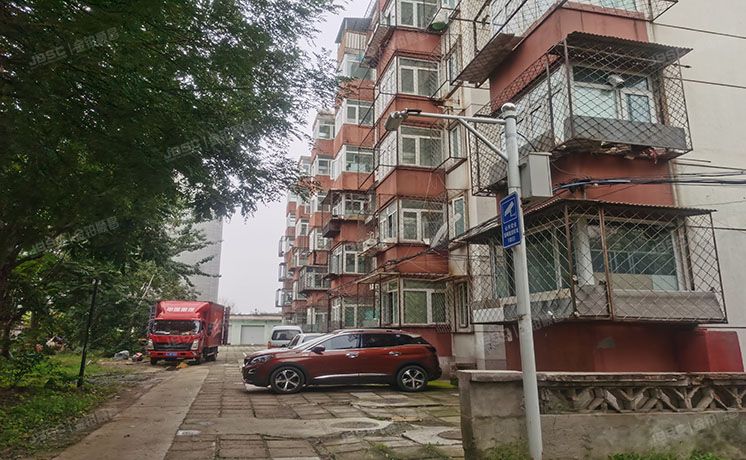 顺义区 樱花园六区10号楼1层一单元101