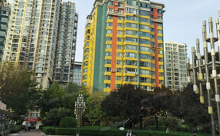 西城区 广安门外大街305号8区4号楼6层704（荣丰2008）