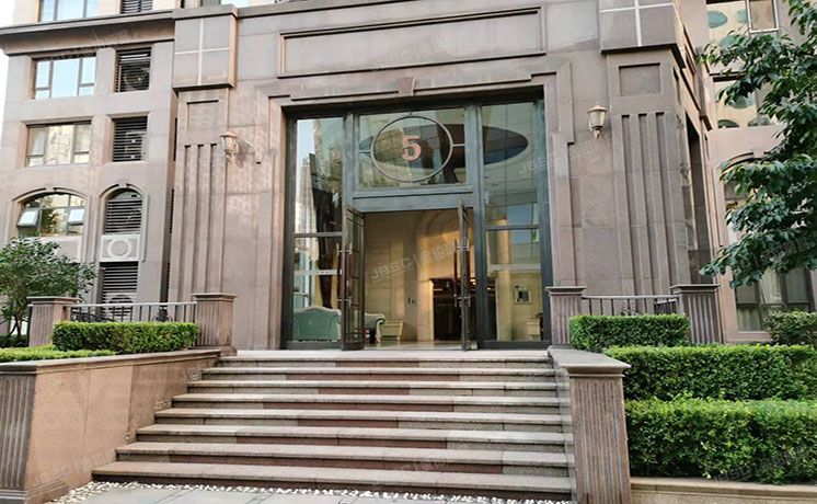 朝阳区 光华西里1号5号楼20层2302（温莎大道）