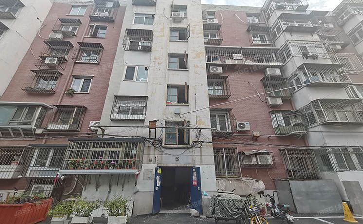 丰台区 南苑北里三区8号楼1层5单元102（和义南苑北里）