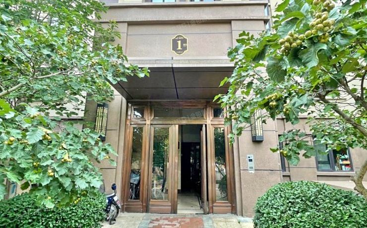 昌平区 景文东路4号院1号楼3至4层1单元302号（金科廊桥水岸）复式