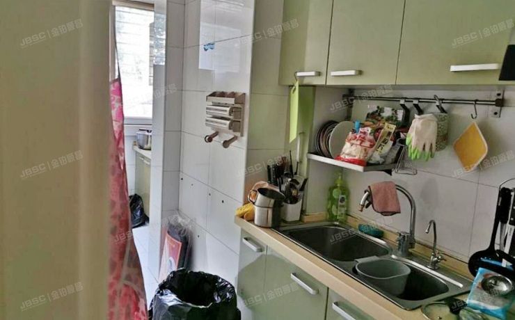 顺义区 馨港庄园二区11号楼1层4单元102（馨港庄园）