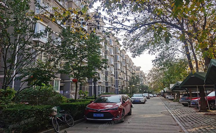 顺义区 馨港庄园二区11号楼1层4单元102（馨港庄园）