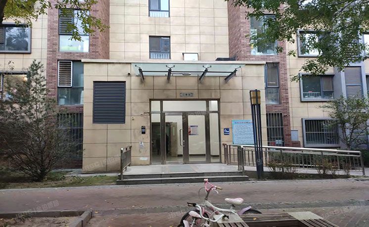 通州区 怡乐园三区12号楼8层2单元803（靓景明居）