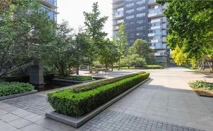 东城区 东直门内大街9号院1号楼11层1201号（NAGA上院）