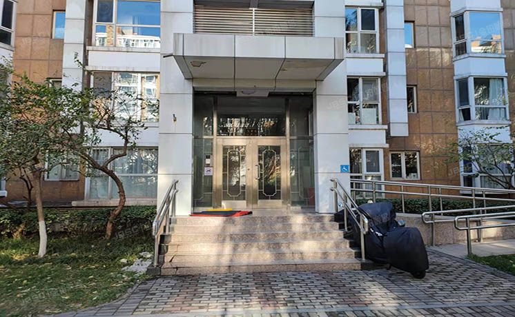 海淀区 西四环北路125号3号楼4层5单元502号（汤泉逸墅）