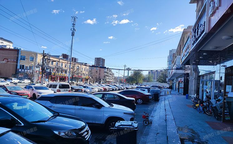 丰台区 卢沟桥晓月中路5号楼1层B4、2层B4跃层、3层B4跃层（底商）