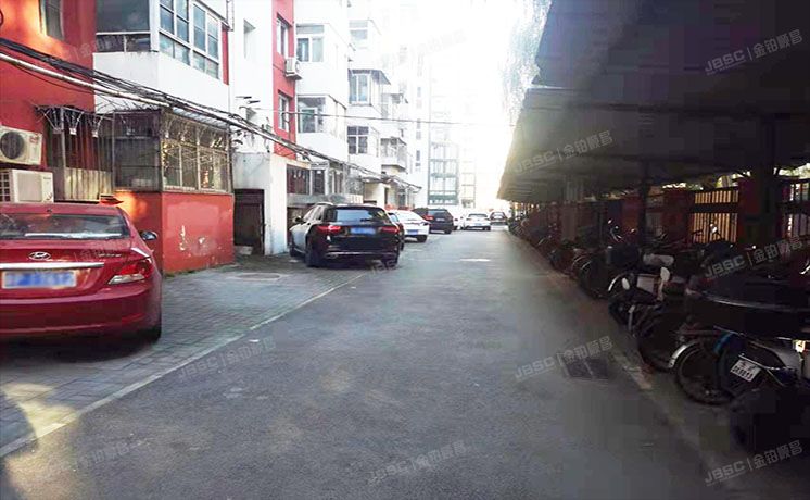 海淀区 知春东里8号楼4层2门402（知春东里）房改房