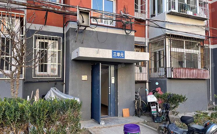 昌平区 东小口镇华龙苑南里17号楼5层3单元502号（华龙苑南里）