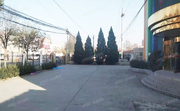 房山区 阎村镇大紫草坞村南1号楼地下1屋至3层及土地使用权