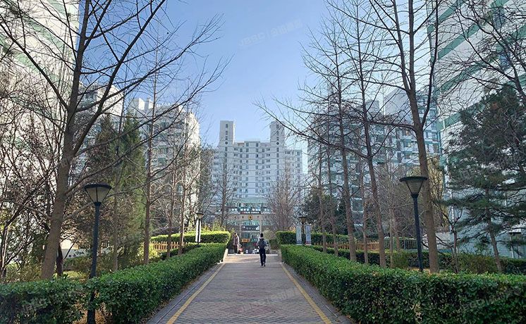 朝阳区 南十里居28号院东润枫景11号楼15层2单元1801+3车位（东润枫景）